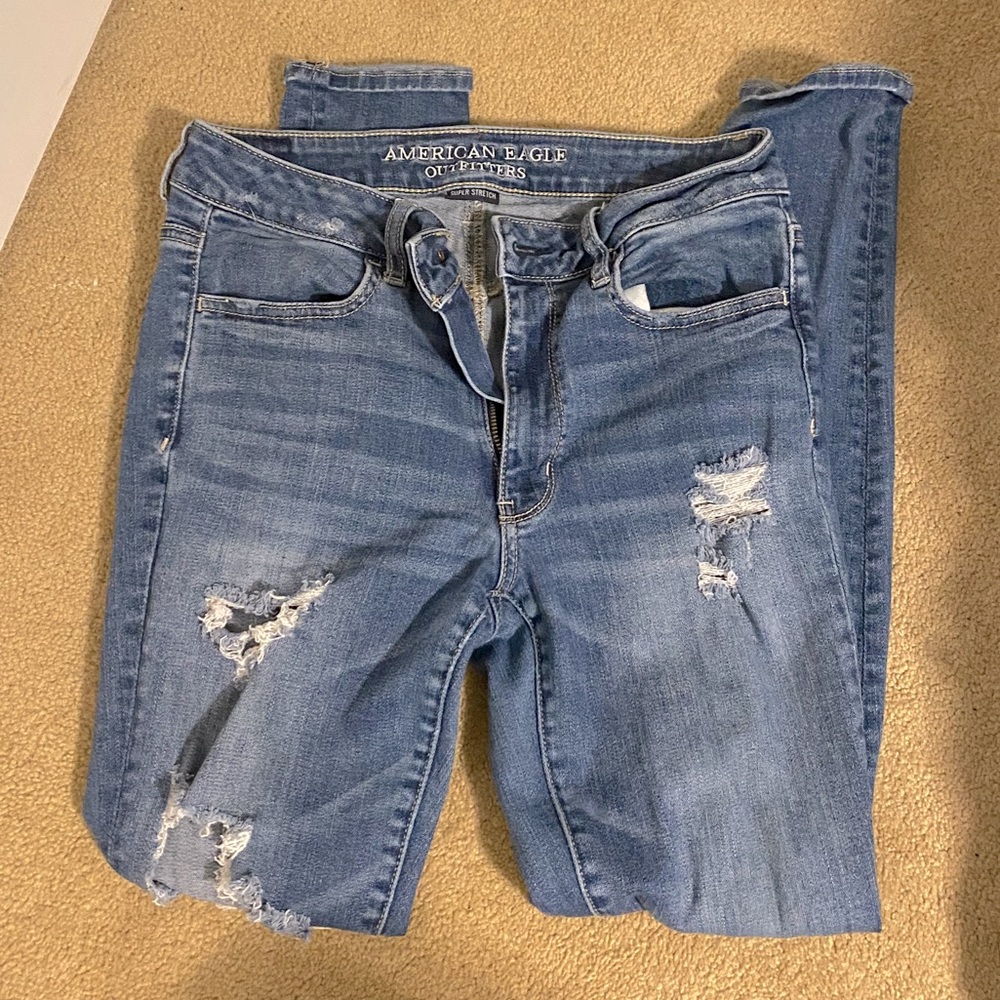 American eagle ripped jeans